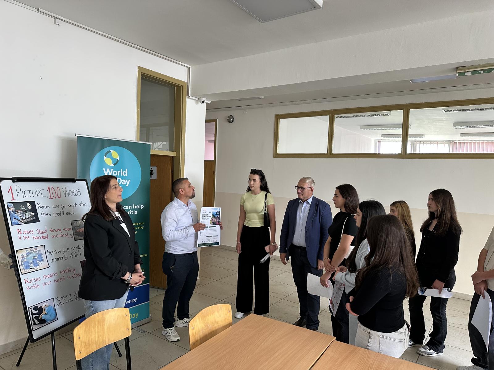 Fakulteti i Mjekësisë hapi dyert për maturantët në kuadër të kampanjës informuese ‘’Dyert e Hapura