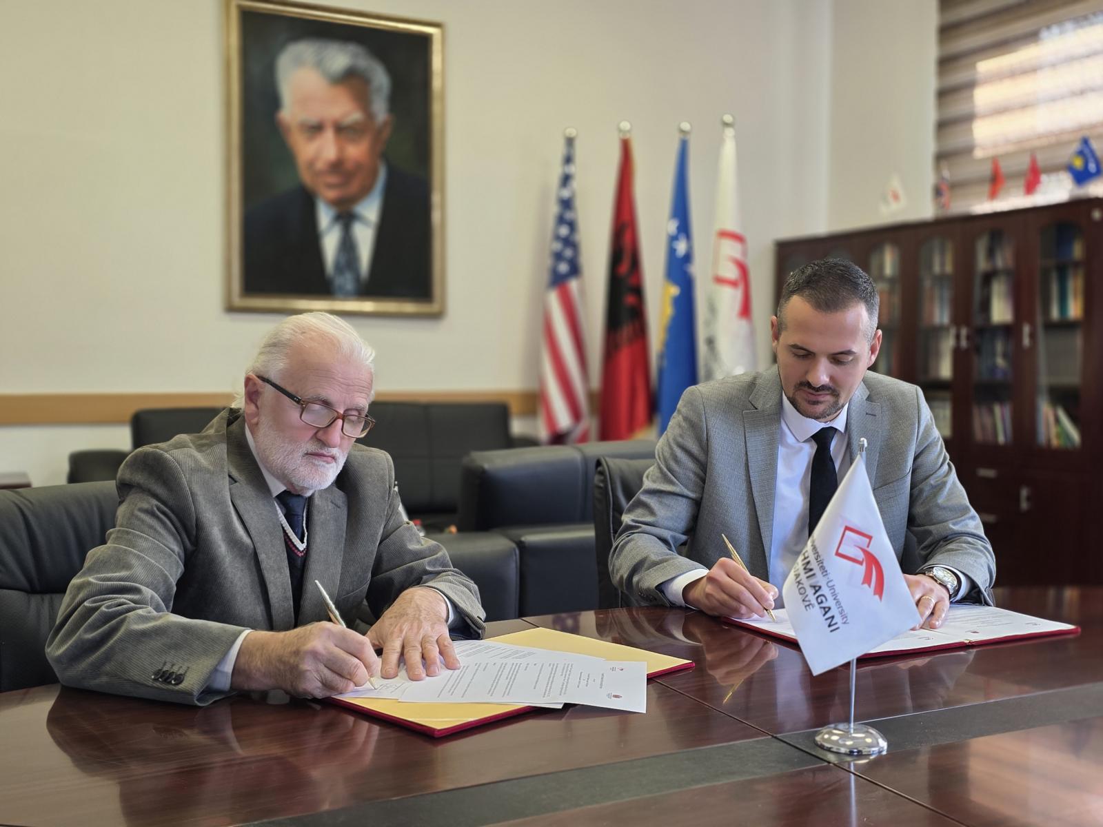 Nënshkruhet MoU për fuqizimin dhe thellimin e bashkëpunimit ndërmjet UFAGJ-së dhe Shoqatës së Intelektualëve “Jakova”.