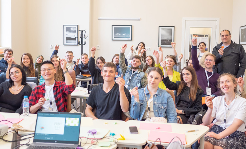 Studentët e Fakultetit të Mjekësisë të UFAGJ-së shënojnë sukses në trajnimin ndërkombëtar në Sofje